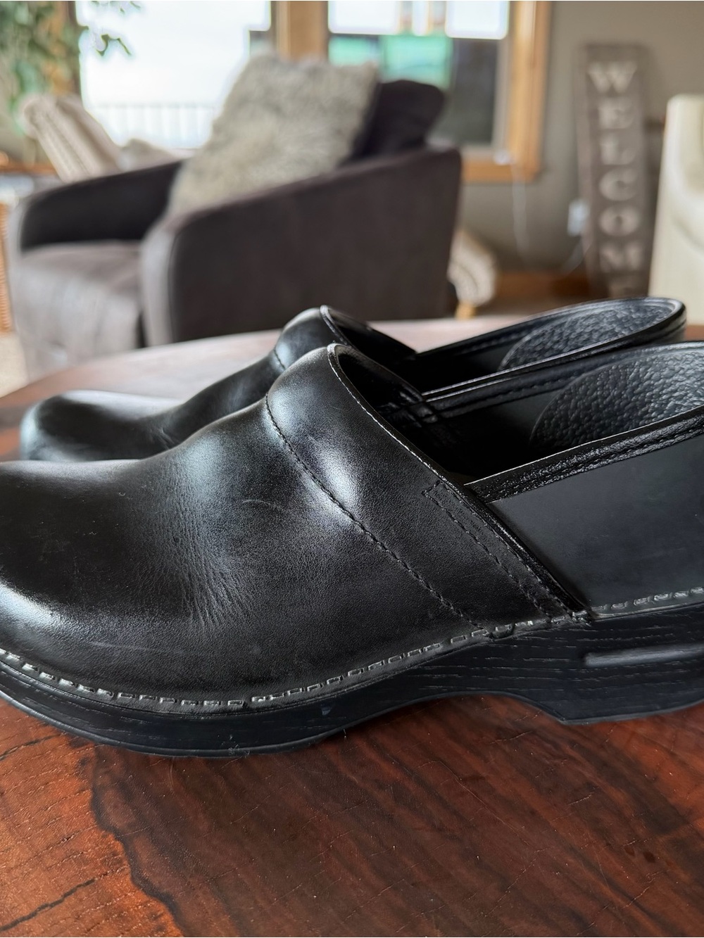 DANSKO Womens PROFESSIONAL BLACK OILED CLOGS Black Size 40 US 9.5-10 206020202